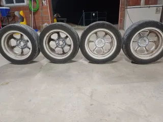 Llantas R15, ET +35, tornilleria 4x100