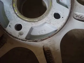 Llantas R15, ET +35, tornilleria 4x100