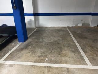 Plaza de garaje en venta Badalona