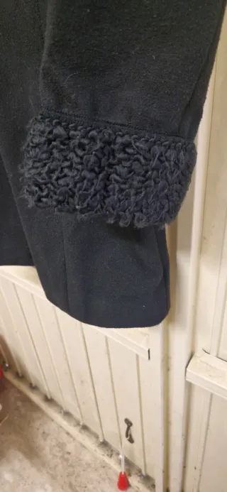 Cappotto donna nero con pelliccia