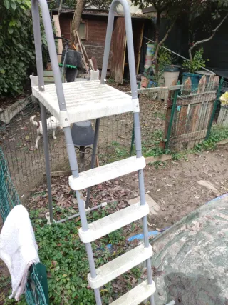 Scaletta INTEX per piscina supera bordo di 132 cm