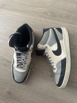 Nike Zapatillas Blancas y Grises Talla 42