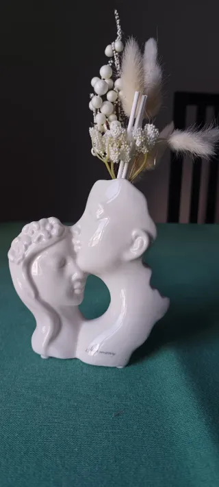 Profumatore porcellana bacio coppia