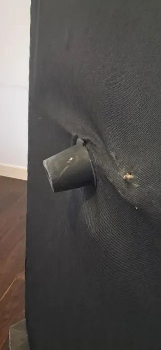 Sofá de tela negro de dos plazas (180cm largo)