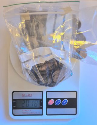 Due kg di monete in bronzo.Vari stati,anni e cond.