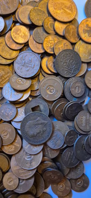 Due kg di monete in bronzo.Vari stati,anni e cond.