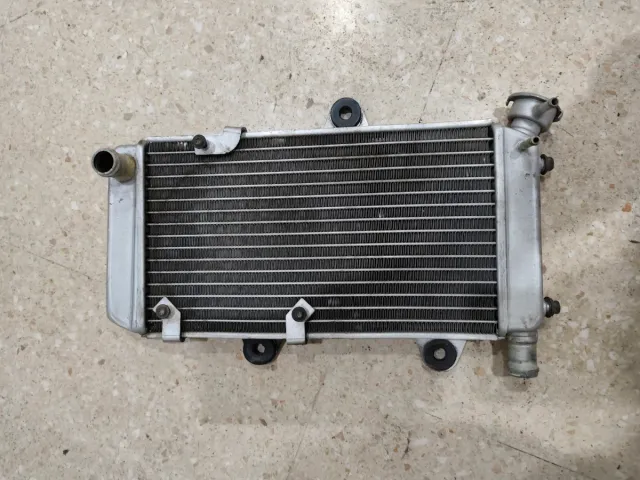 Radiador Yamaha XT660