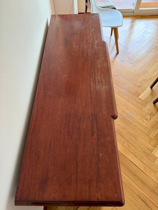 Aparador de madera antiguo