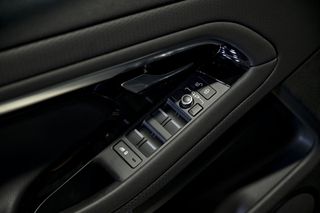 Land-Rover Range Rover Evoque   2.0 D150 S AUTO 4WD