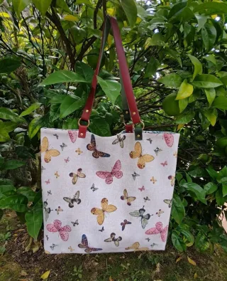 Bolso reversible. Hecho a mano.Asas piel