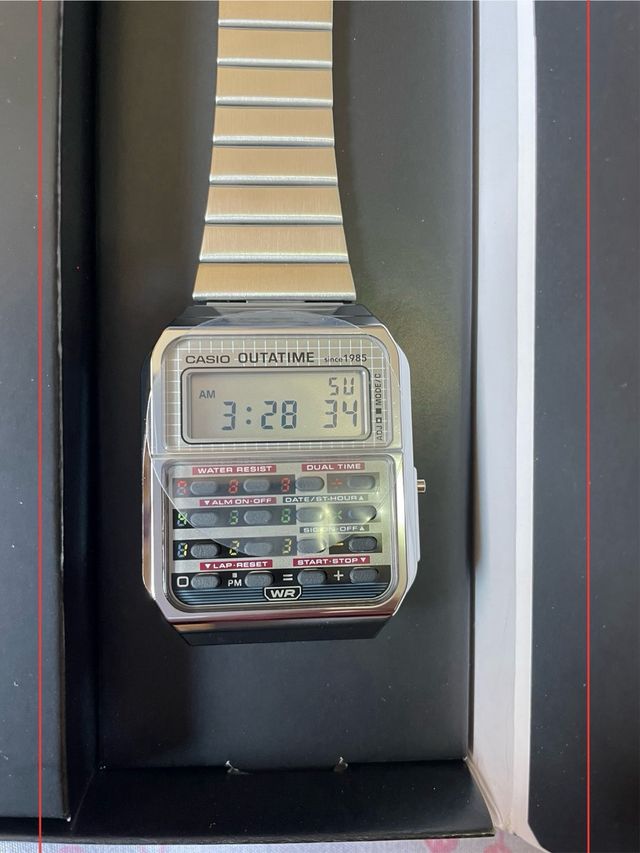 Casio ‘Regreso al Futuro’ Reloj Calculadora