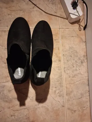 Botines negros mujer