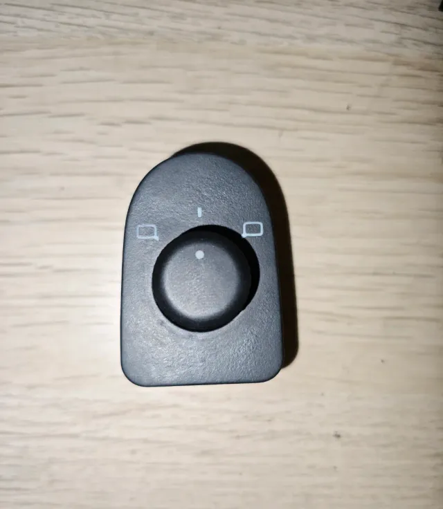 Botón regulador elevalunas Seat León mk1