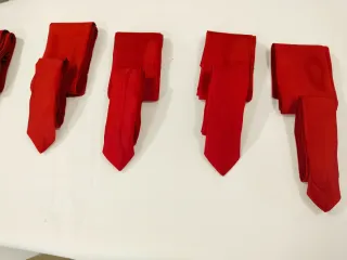 Fajín y corbatín torero grana