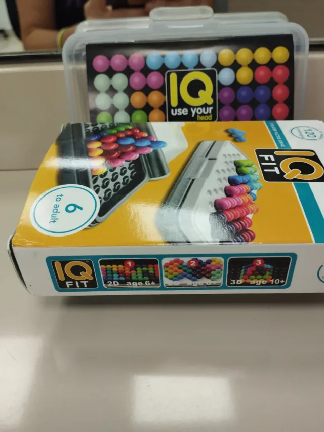 IQ Pirámide y Puzzles