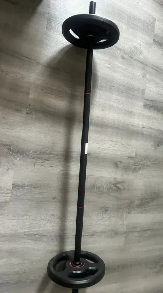 Barra de pesas con discos