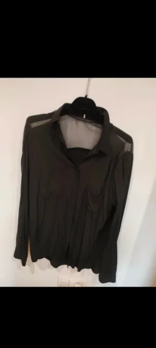 Blusa negra