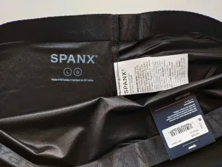 SPANX Sheer Control Boyshort Very Black
