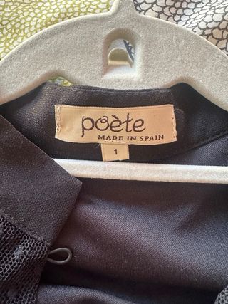 Vestido Poete negro con volantes