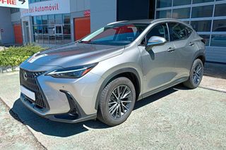 Lexus NX 350h Premium 2WD