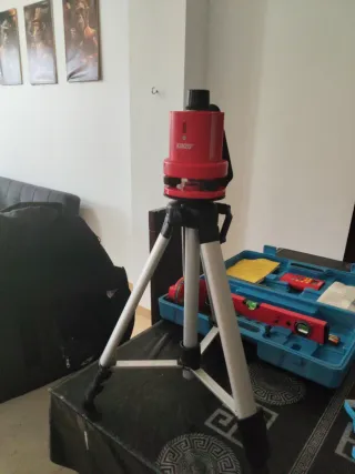 Nivel Láser Kinzo Autonivelante