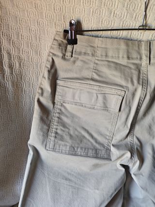 Pantalón cargo Pull&Bear beige Talla M anchos bols
