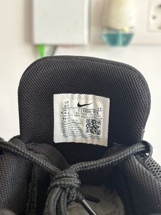 Nike Air Max 95 Negras Talla 42