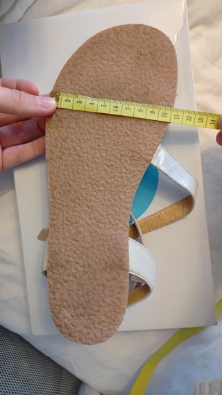 Sandalias Shapen Calla Barefoot Beige/Plata