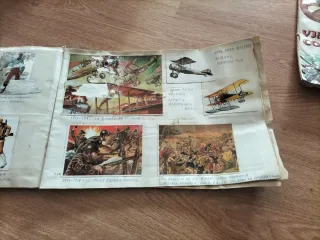 Álbum Cromos Hechos y Soldados Siglo XX