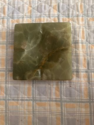 Cenicero de piedra ágata