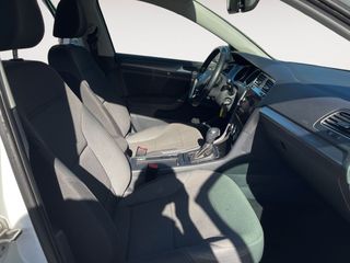 Volkswagen Golf Advance