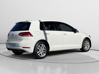 Volkswagen Golf Advance