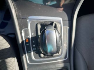 Volkswagen Golf Advance