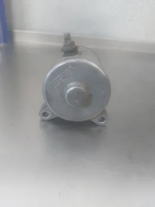 Motor arranque Honda CBR 125 (05) carburación