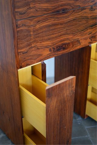 Escritorio de palisandro 1980