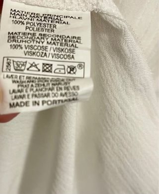 Blusa blanca suave con lentejuelas,perfecto estado