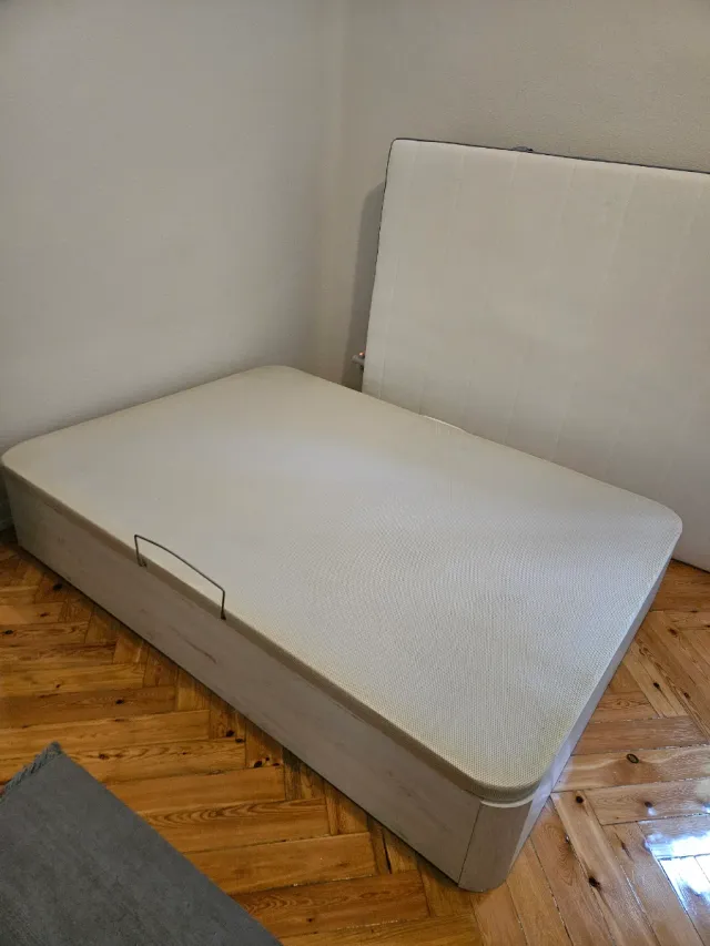 Letto abatibile matrimoniale 135x190 cm quasi nuovo