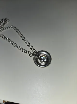 Colgante Zamac con circonita