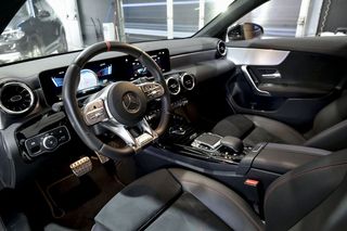 Mercedes CLA MERCEDES-BENZ   MercedesAMG 35 4MATIC Shooting Bra