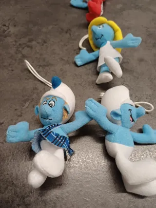 Stock 4 Puffi Peluche