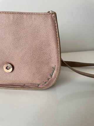 Bolso de mujer marrón y multicolor