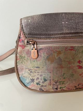 Bolso de mujer marrón y multicolor