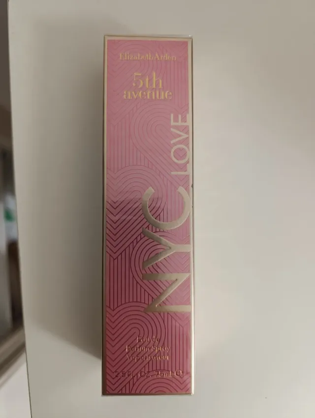 Perfume Elizabeth Arden 5th Avenue Love NYC 75ml