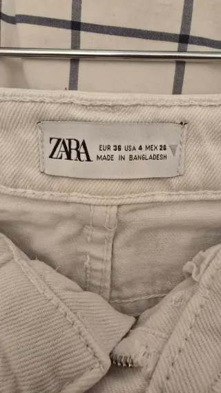 Shorts vaqueros blancos rotos