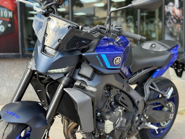 YAMAHA MT-09 Y-AMT