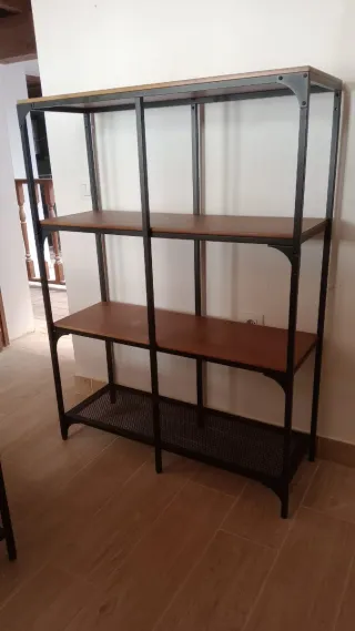 Estantería Fjällbo IKEA Negra y Marrón