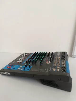 Mezclador Yamaha MG12 W8Y2532