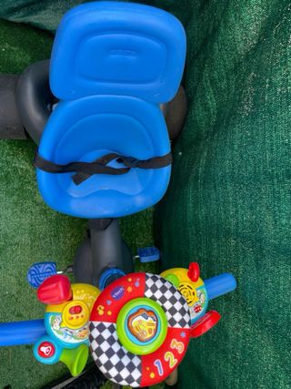 Triciclo infantil VTech