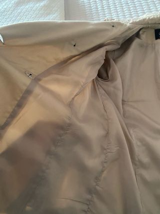 Gabardina beige con cinturón