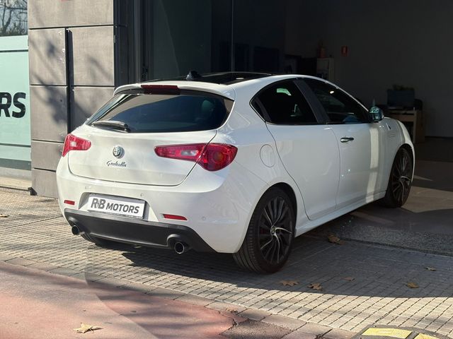 Alfa Romeo Giulietta 1.7 TBI 235cv Quadrifoglio Verde